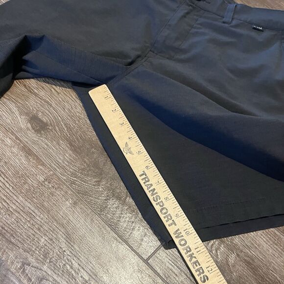 TRAVIS MATHEW Shorts Men 32 Gray Performance Golf Chino Stretch 10” Flat Front - Picture 6 of 9